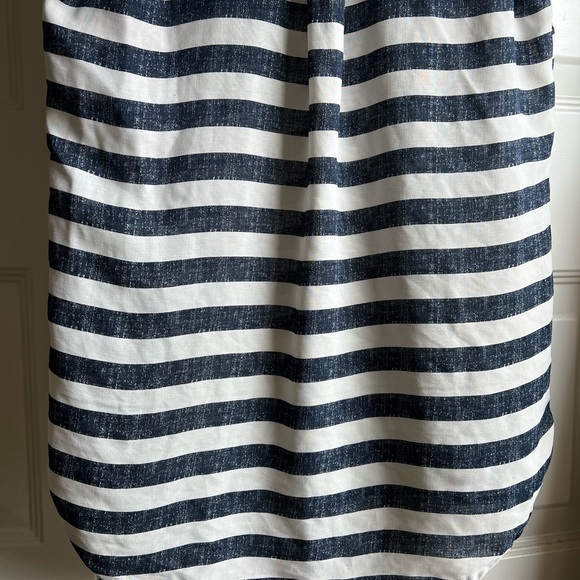 Blue and White Striped Sleeveless Blouse - Picture 6 of 7